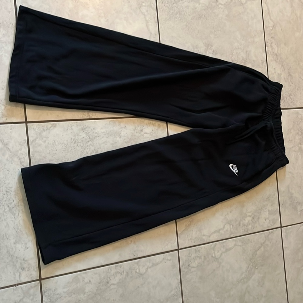 Women’s Nike fleece pants size small black